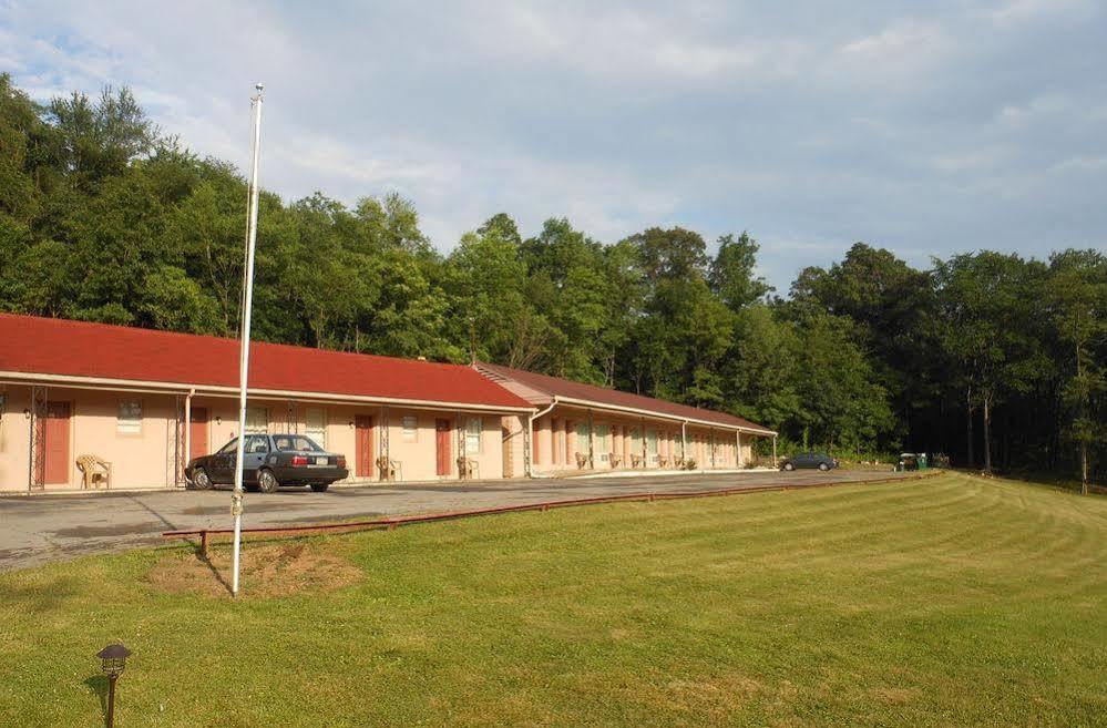 Motel 22 Mapleton Depot Хантингдон Экстерьер фото